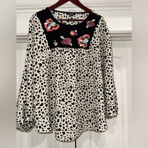 ODDY 2X Animal Print Batwing Sleeve Blouse with floral embroidery